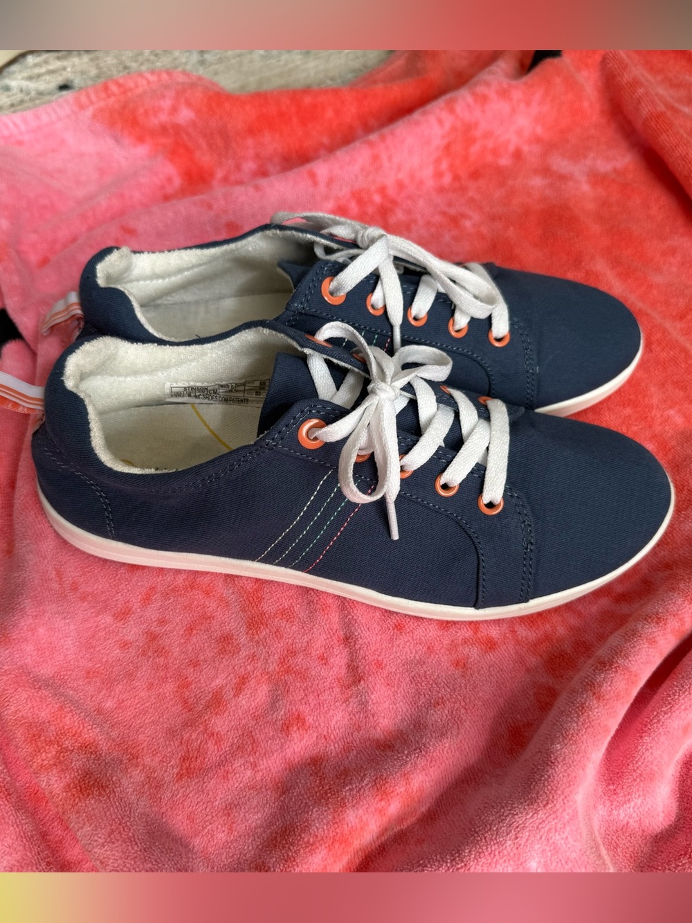 Vionic Beach Pismo Navy Canvas Lace-Up Sneakers with Coral Eyelets